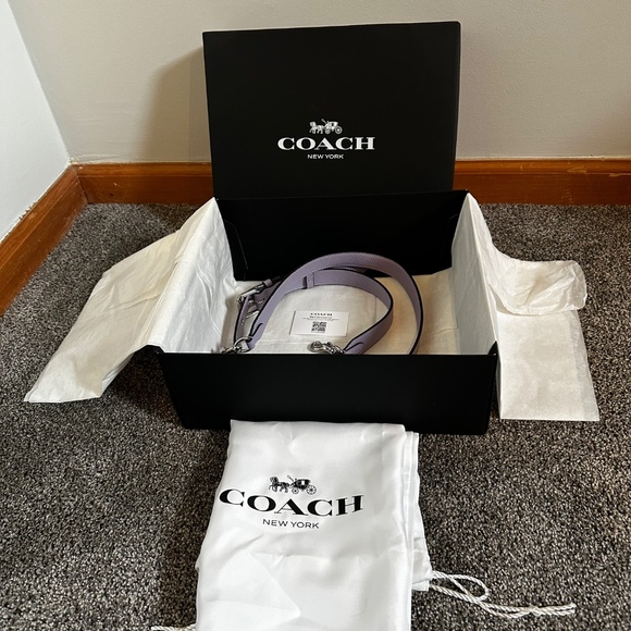 Coach Lana Shoulder Bag 23 NWT - Picture 2 of 11